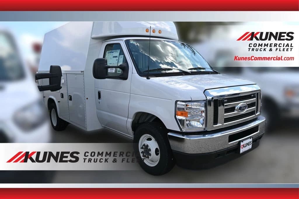 2025 Ford E-350SD Base