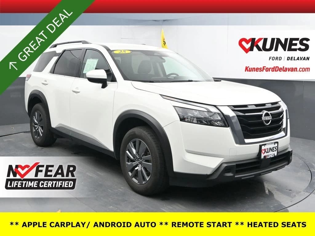 2025 Nissan Pathfinder SV